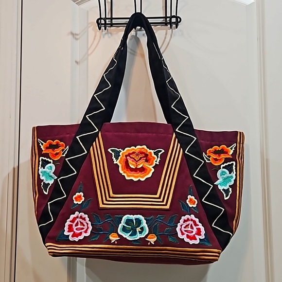 Wyeth by Todd Magill Handbags - Large canvas floral embroidered tote